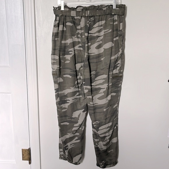 Express High Waisted Belted Cargo Pant - Picture 2 of 7